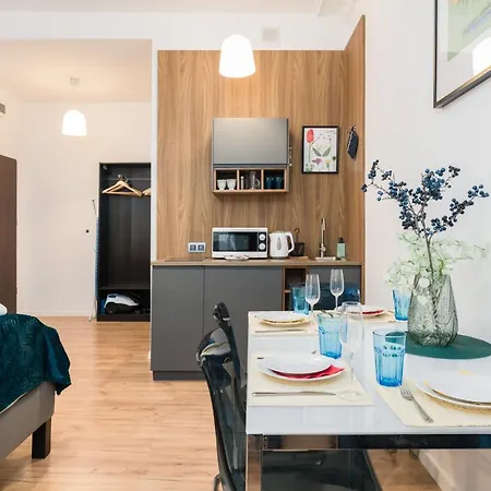 Kwiatowa Apartments Poznan City Center By Noclegi Renters Exterior photo