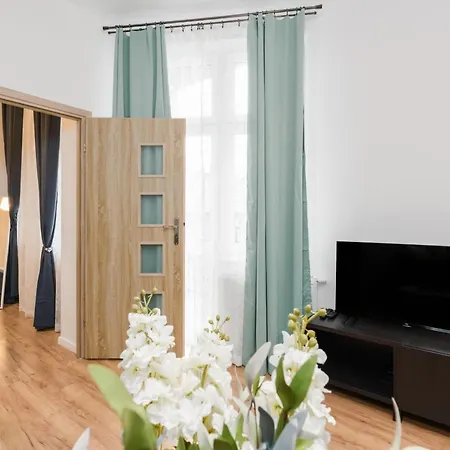 Kwiatowa Apartments Poznan City Center By Noclegi Renters Exterior photo