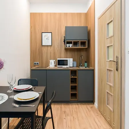 Kwiatowa Apartments Poznan City Center By Noclegi Renters Exterior photo