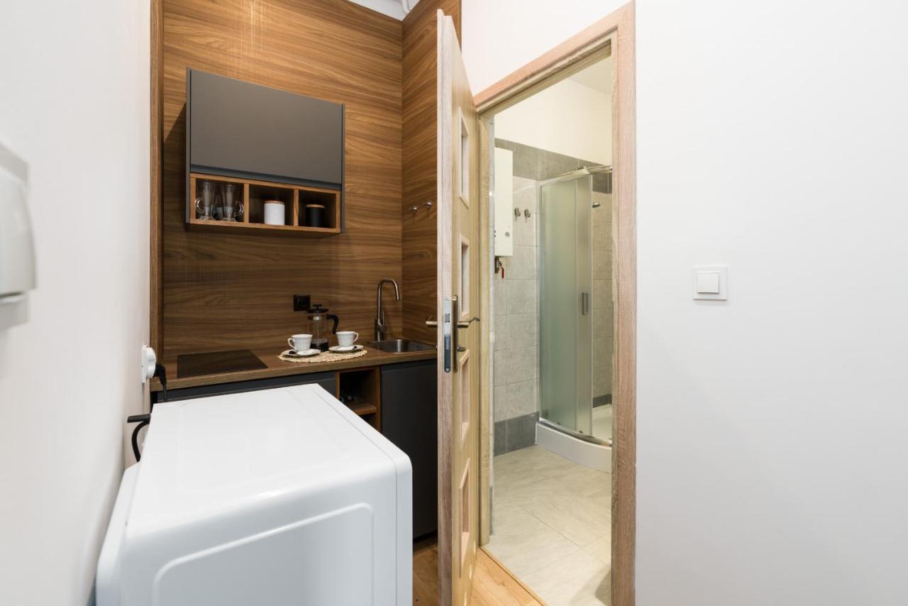 Kwiatowa Center By Renters Apartment Poznan